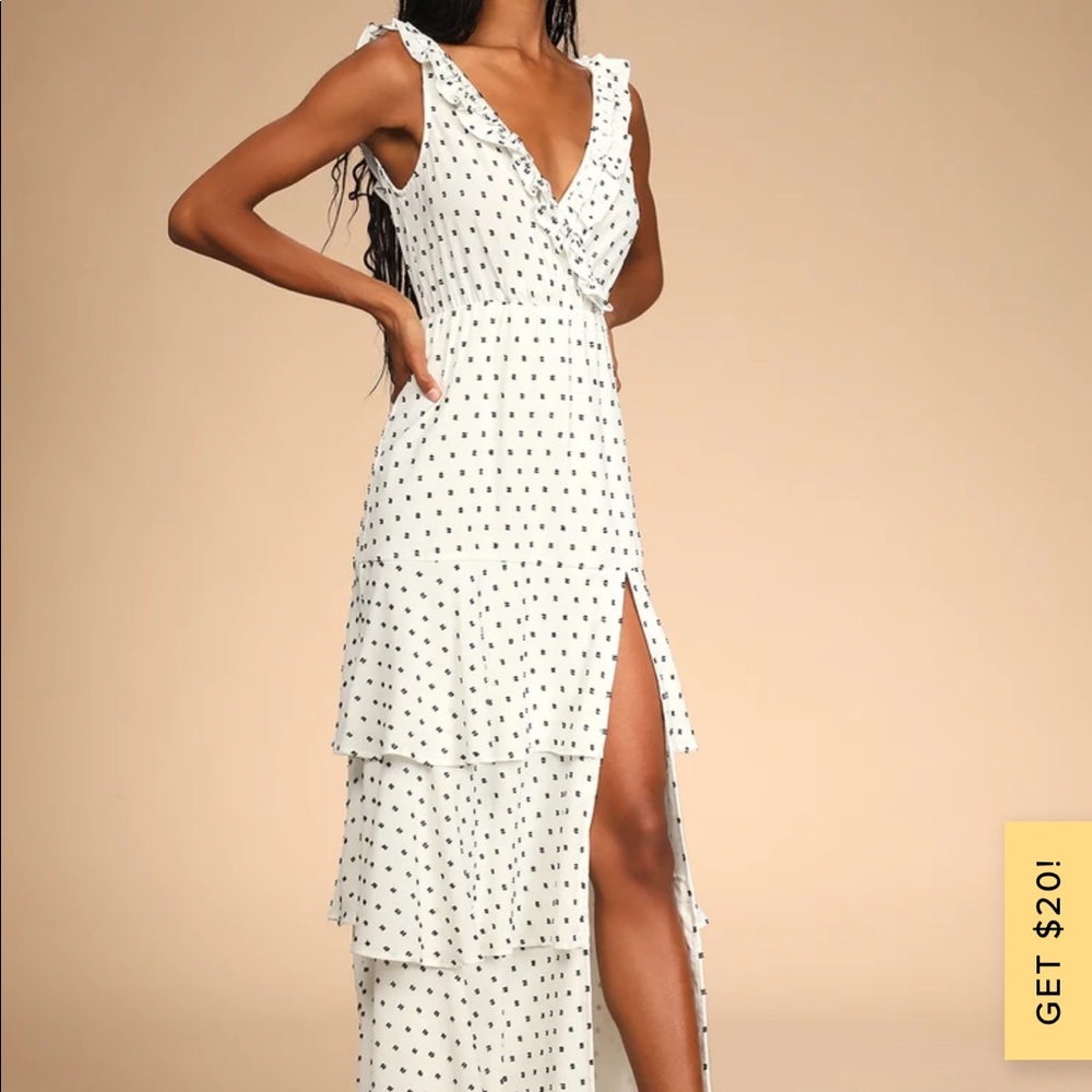 Brand New! Tags still on! Lulus size small dress!